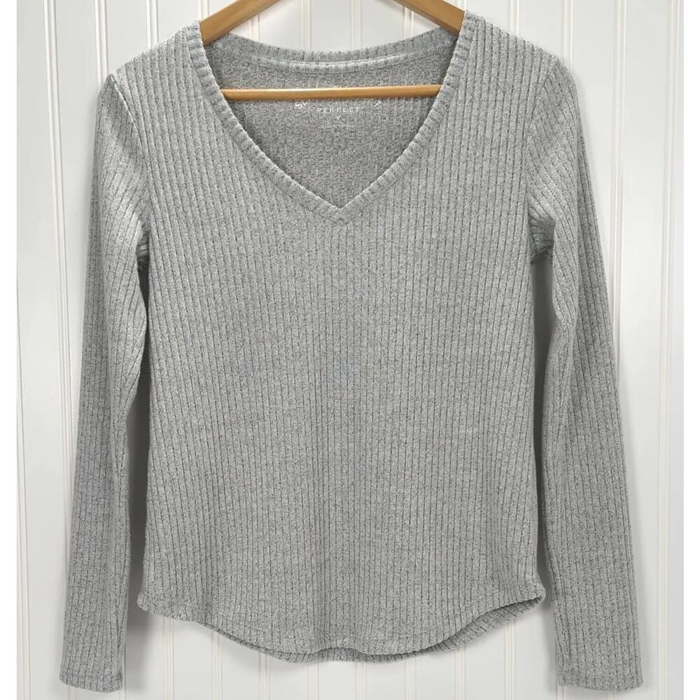 Aeropostale Seriously Soft Top Womens S Gray Perfect V Textured Knit Pullover